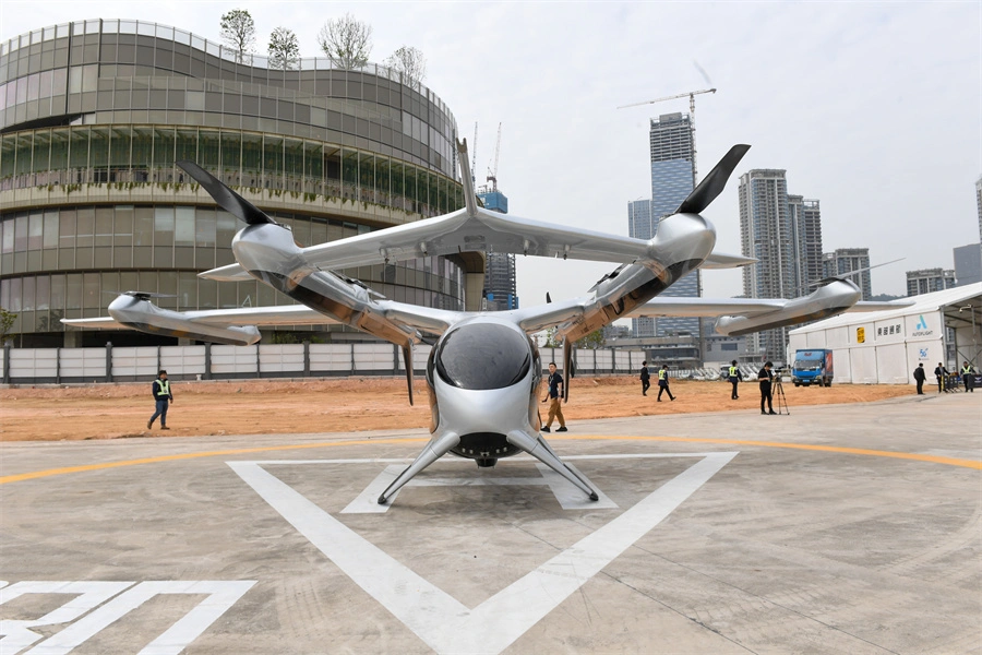 Autoflight entrega el primer modelo Prosperity y certifica el CarryAll como avión de carga autónomo.